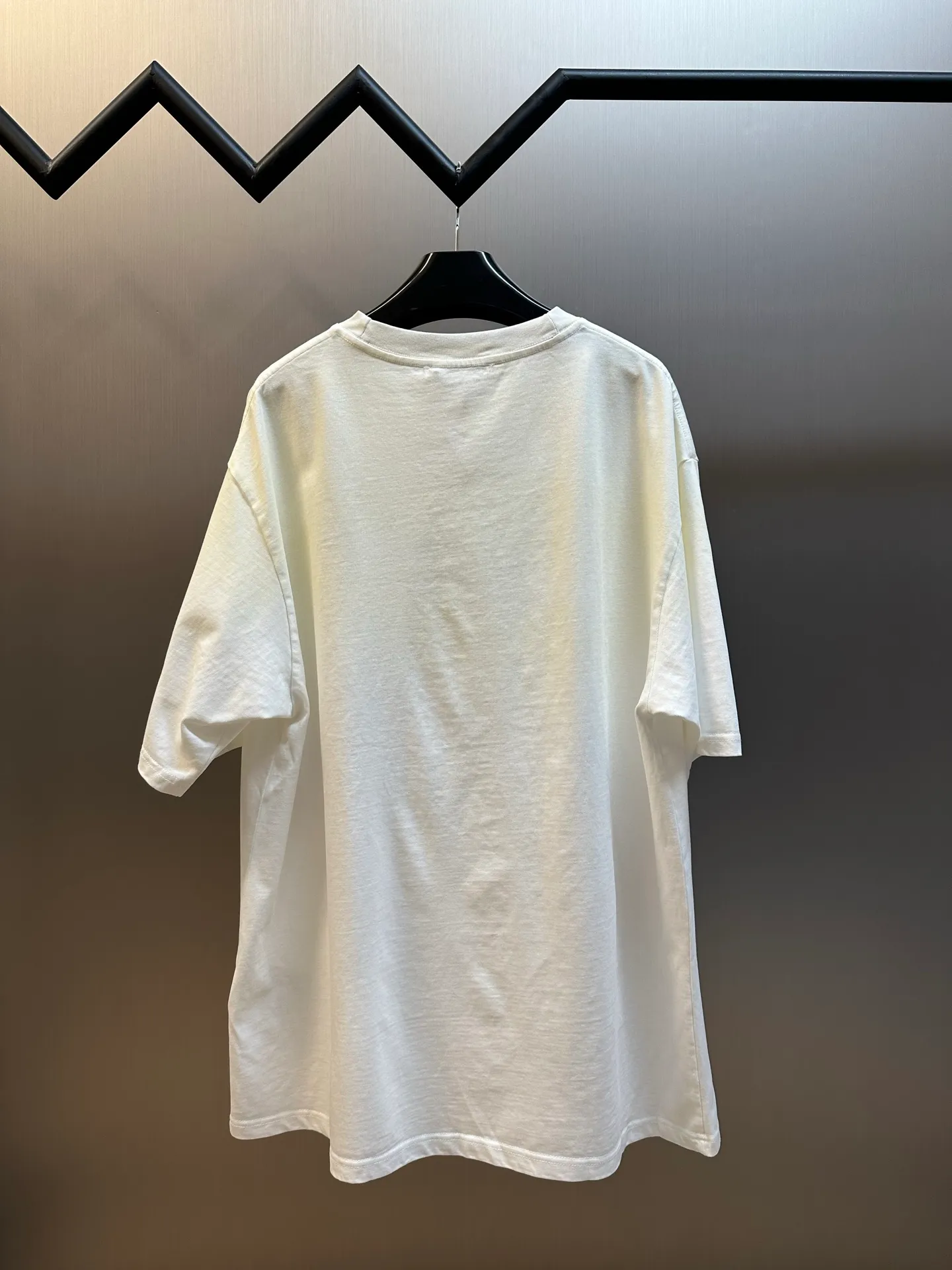 Acne Studios ， ACNE GYM Brown ，For Everyone ， ， Retro 。 ， ， ACNE GYM ， 。 ， ， ， 。 ， ， ， 。 size：s m l xl